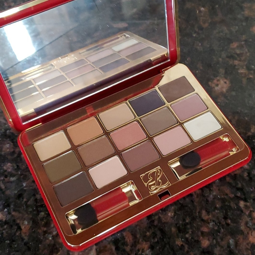Estee Lauder Deluxe Eyeshadow Palette